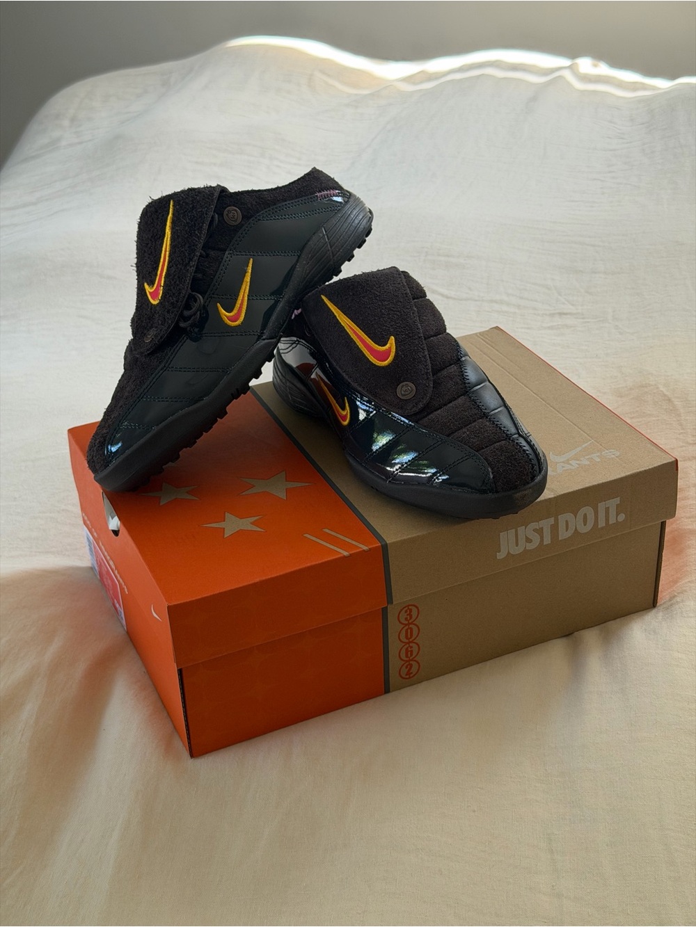 Nike Total 90 x  KOI - NWT brown mule